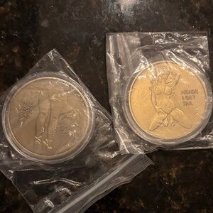 Novelty Coin Set with Playful Design